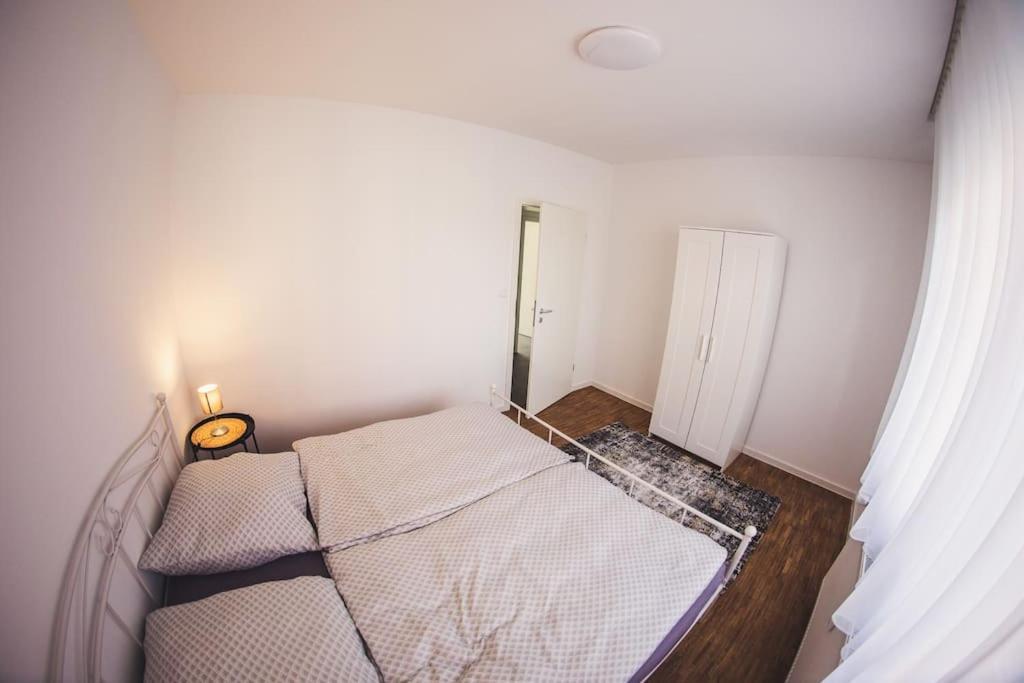 Wunderschoene Neue 3,5 Zimmerwohnung Naehe Kassel Bis 4 Erwachsene 3 Kinder Fuldatal Ngoại thất bức ảnh