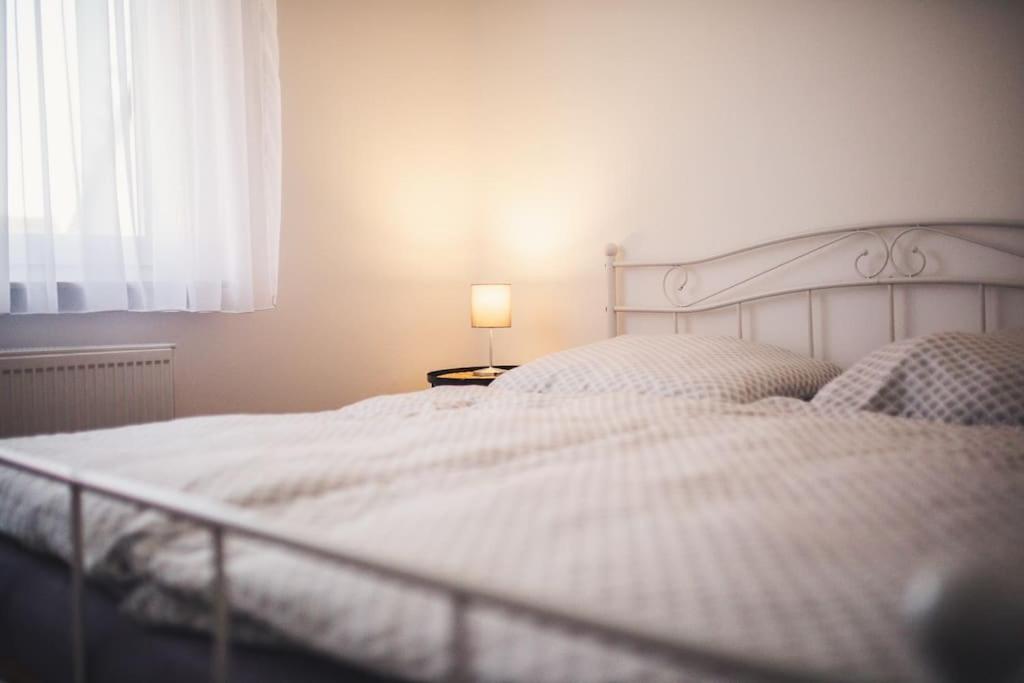 Wunderschoene Neue 3,5 Zimmerwohnung Naehe Kassel Bis 4 Erwachsene 3 Kinder Fuldatal Ngoại thất bức ảnh
